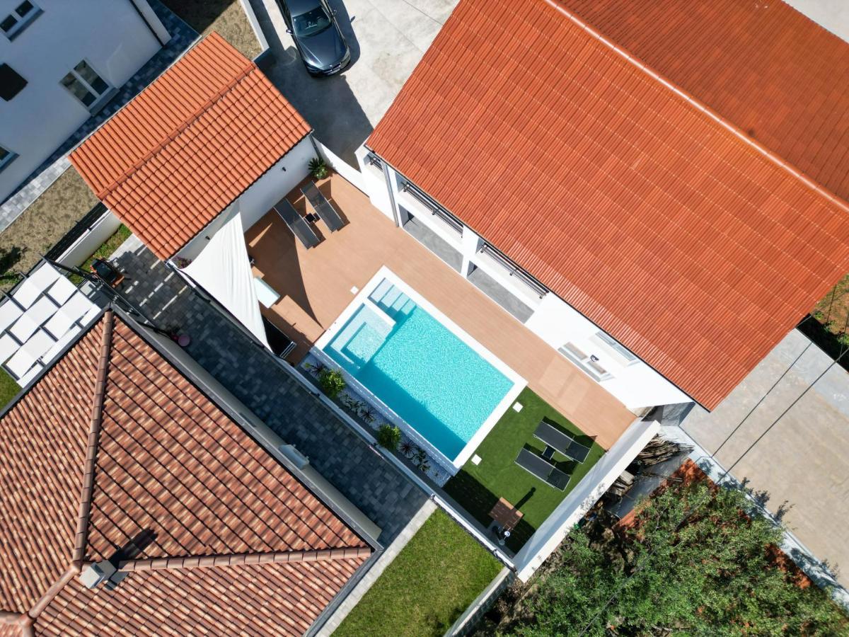 Bernie Apartments With A Pool Zadar Exteriér fotografie